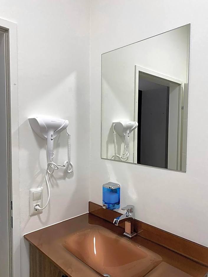 Hotel Central Linz - 24h Self-Check-in