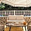 Hotel Logis Lacotel