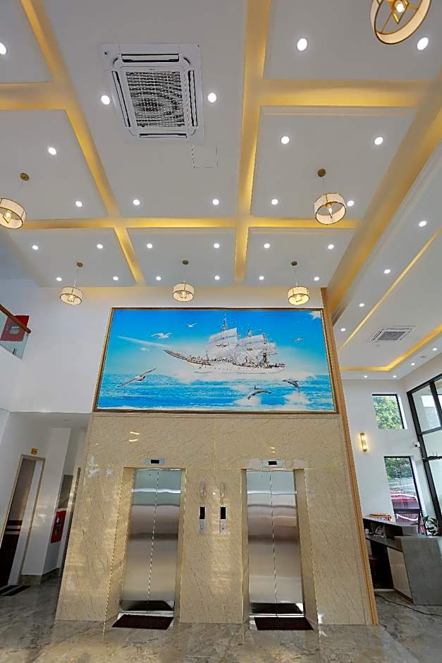 Tq Hotel & Apartment – Haiphong, ME
