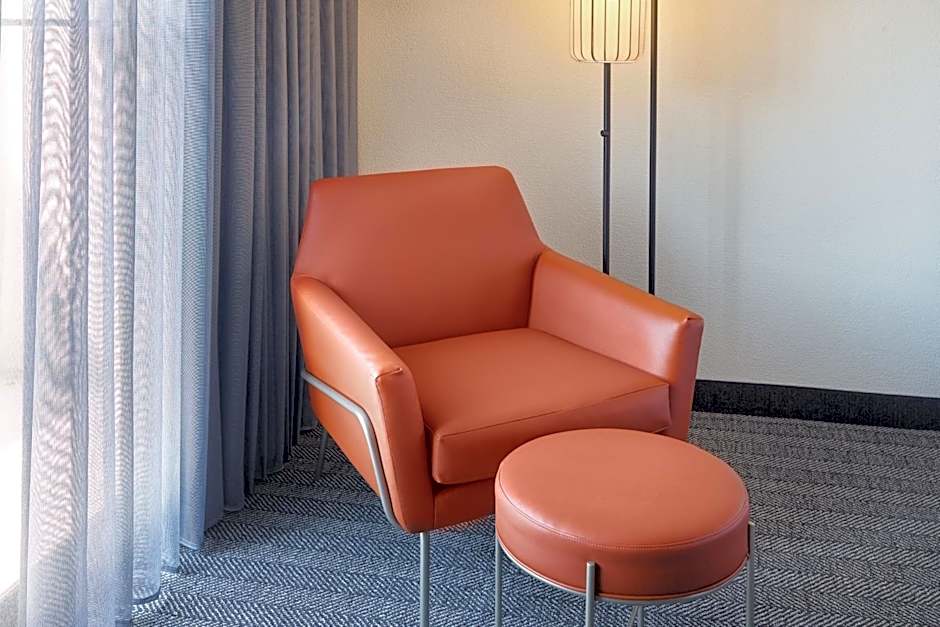 Courtyard by Marriott Atlanta Executive Park/Emory