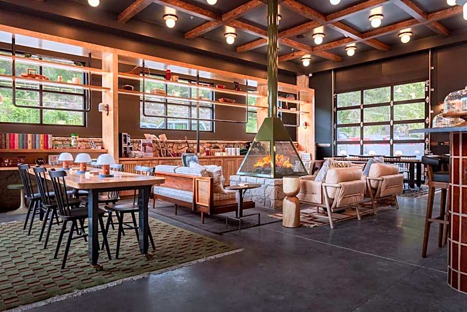 The Ozarker Lodge