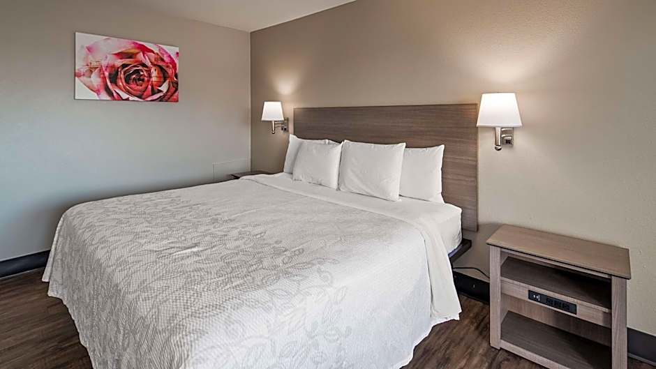 SureStay Hotel by Best Western Findlay