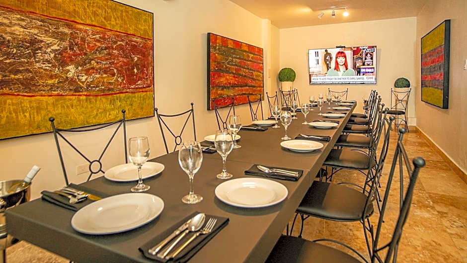 Casa Condado Hotel