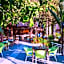 Club Pink Palace Hotel