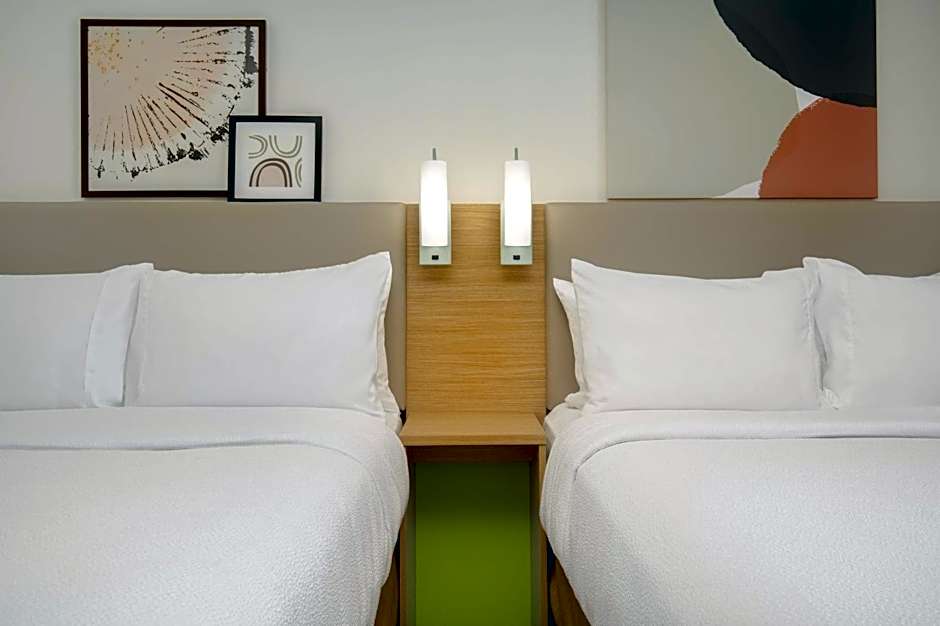 Spark by Hilton Brockville