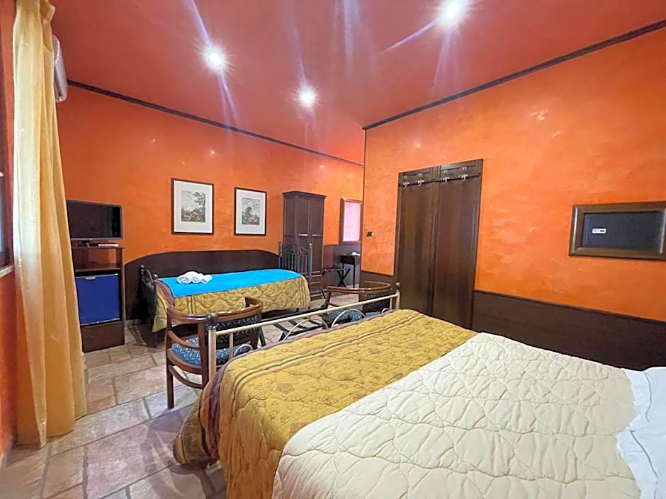 Photo 1 of 5 of Triple Room