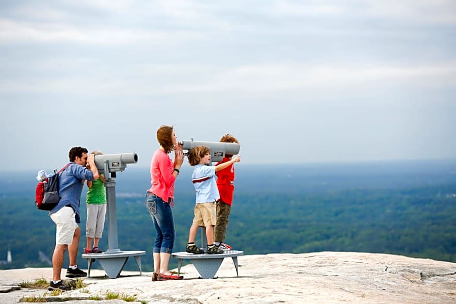 The Inn at Stone Mountain Park – Stone Mountain, GA