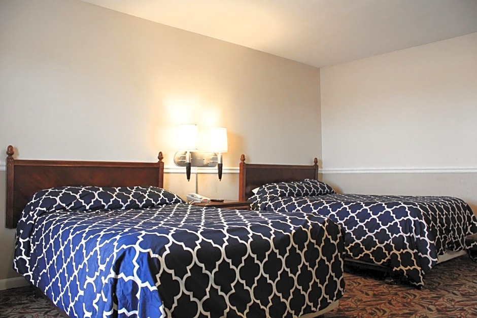 Alpine Inn & Suites Rockford