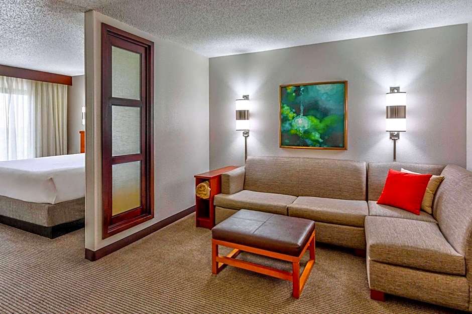 Wyndham Garden Kansas City Airport