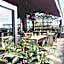 Lakeside Paradise Sport Hostel