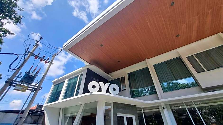Super OYO Collection O 91189 Premium Legian