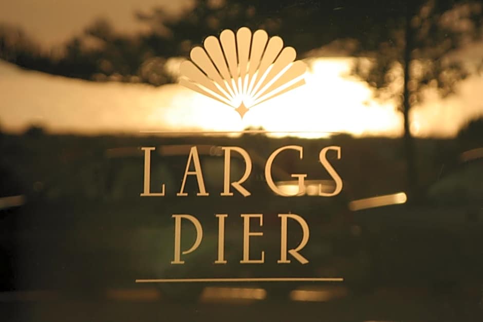 Largs Pier Hotel