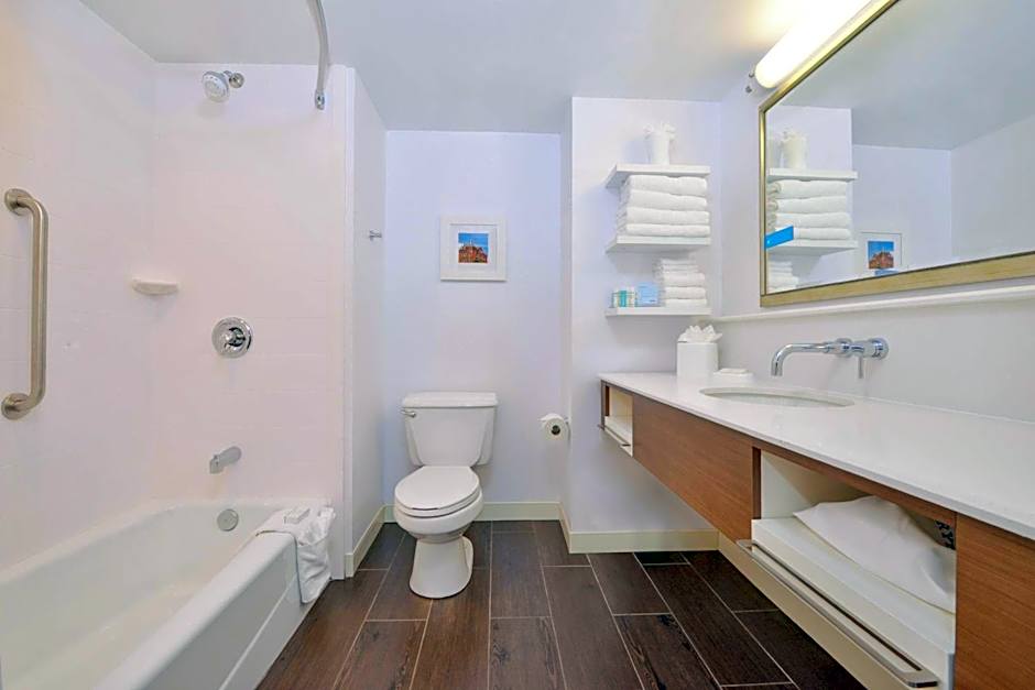 Hampton Inn Martinsburg