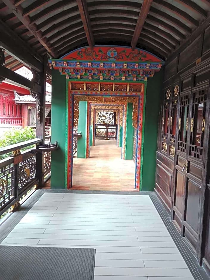 Li Jiang Xi Duo Fu Bie Yuan Inn