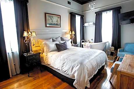 Queen Room with Sea View