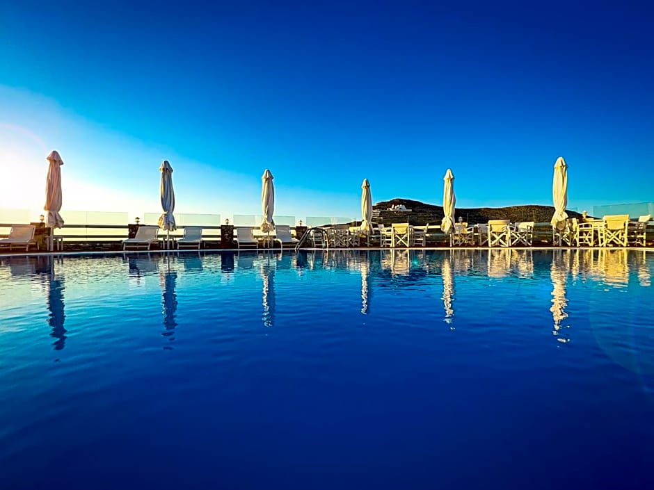 Aspalathras White Hotel