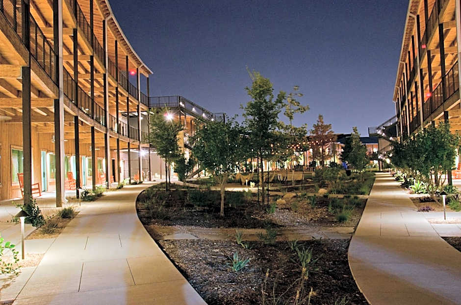 Lone Star Court, by Valencia Hotel Group