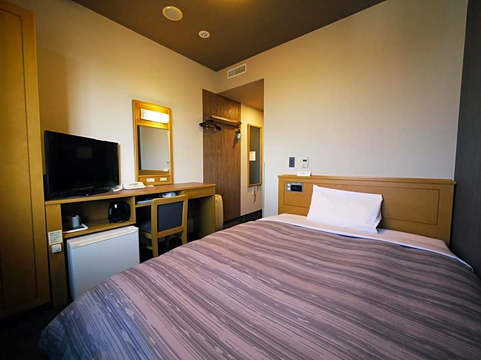 Photo 1 of 8 of Single Room - Non-Smoking