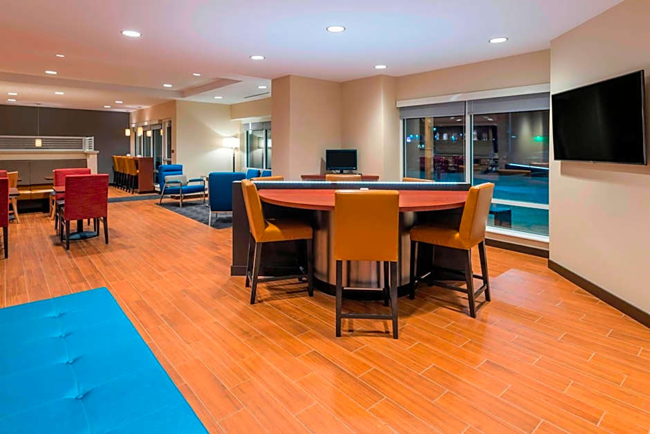 TownePlace Suites by Marriott Hays