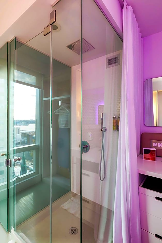 YOTEL New York Times Square