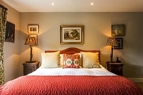 Double Room 4-The Oak Room