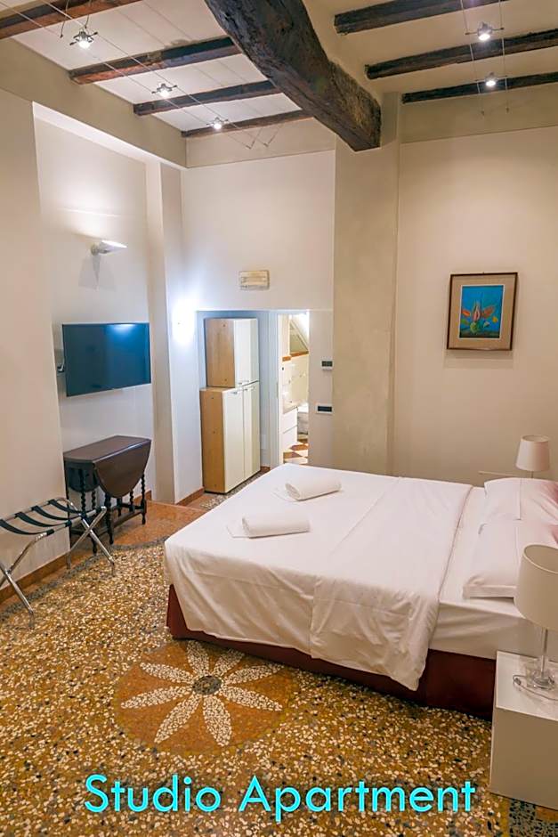 BolognaRoomscom - Santo Stefano Apartments