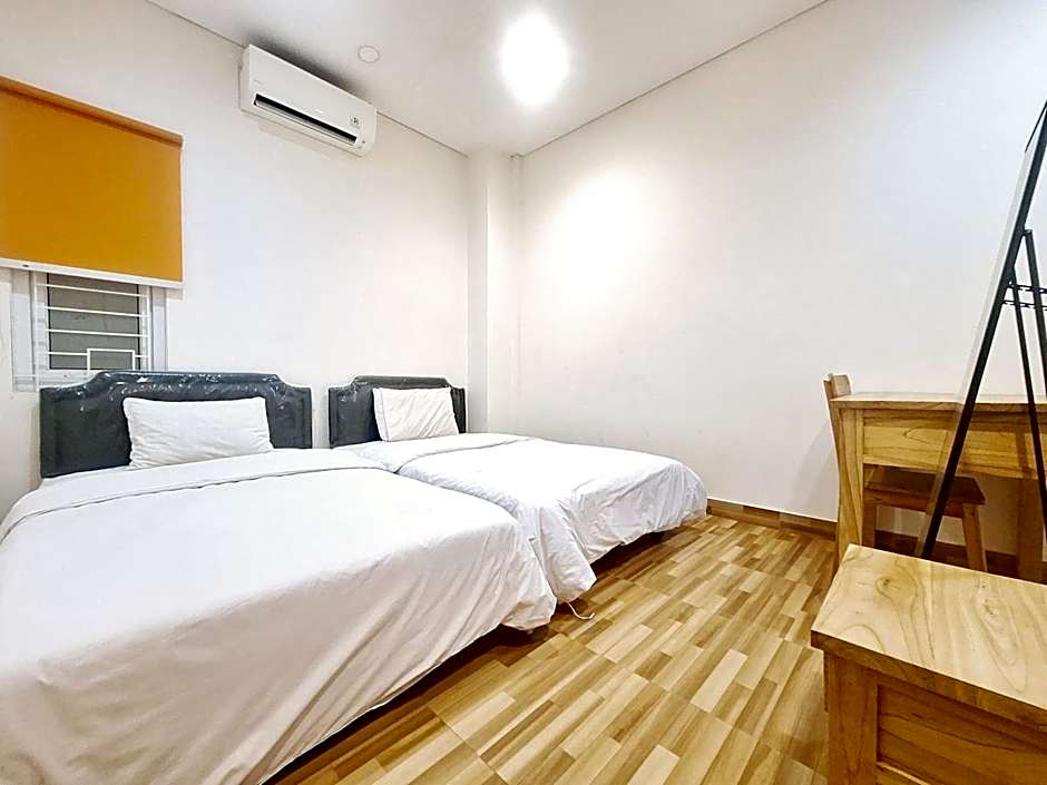 Sari Panguripan RedPartner Near UGM