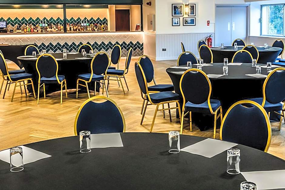 Tiverton Hotel Lounge & Venue