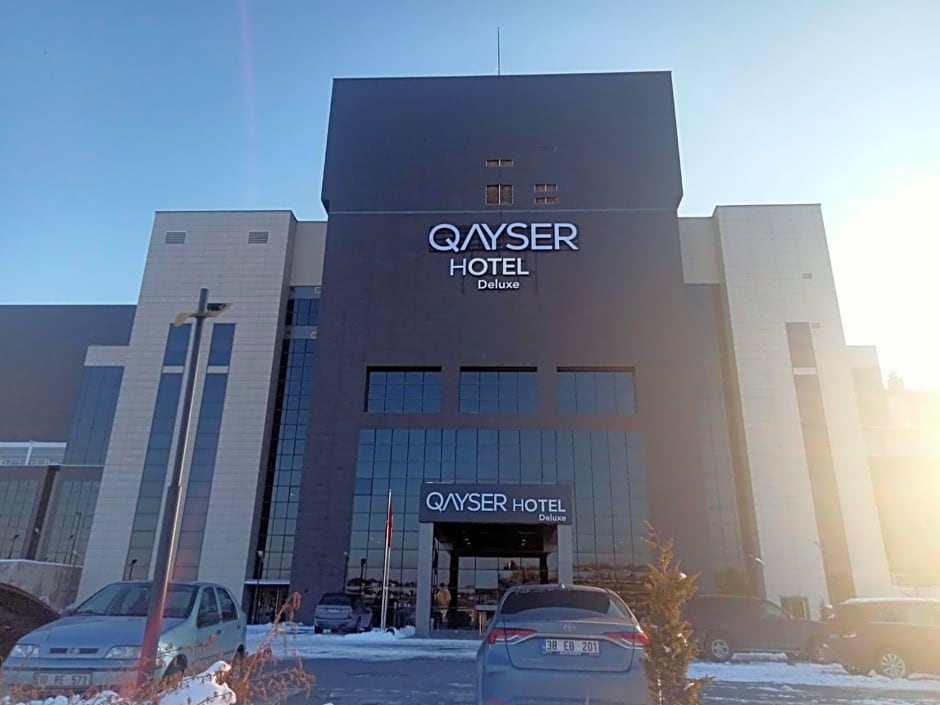 Qayser Hotel Deluxe
