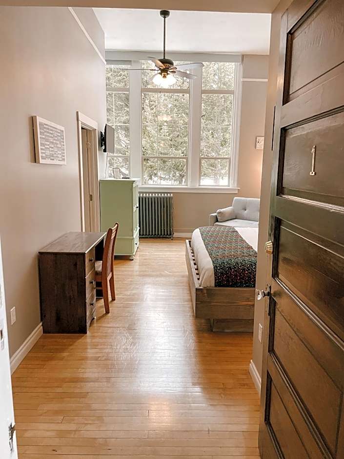 Northside School Bed & Breakfast