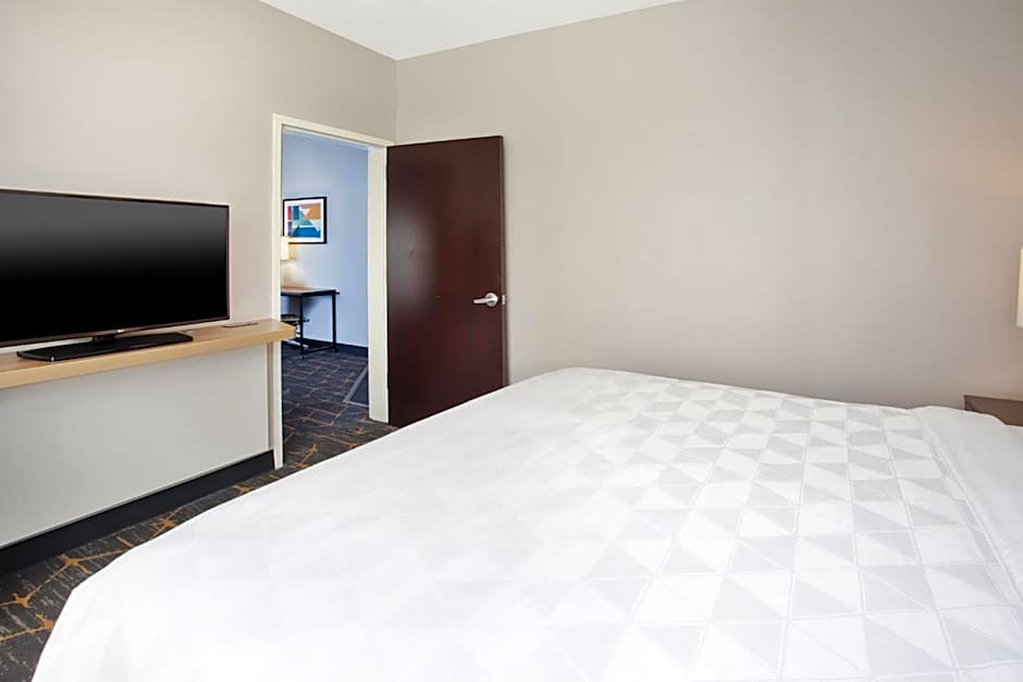 Holiday Inn Canton-Belden Village By IHG
