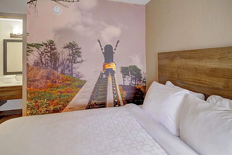 Clarion Pointe Downtown Gatlinburg