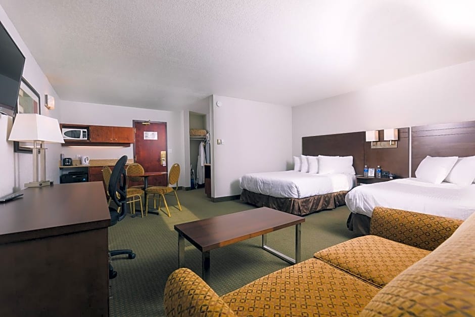 Service Plus Inns & Suites Grande Prairie