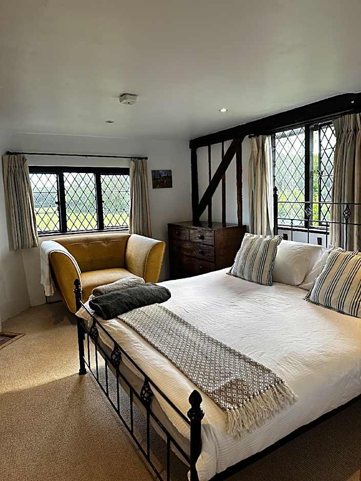 Bed and Breakfast Dunsfold