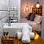 GOMEZ ROOMS