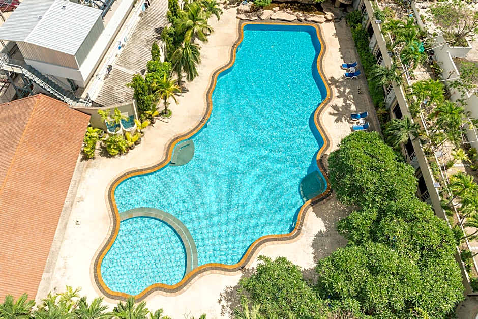 Royal Twins Palace Hotel