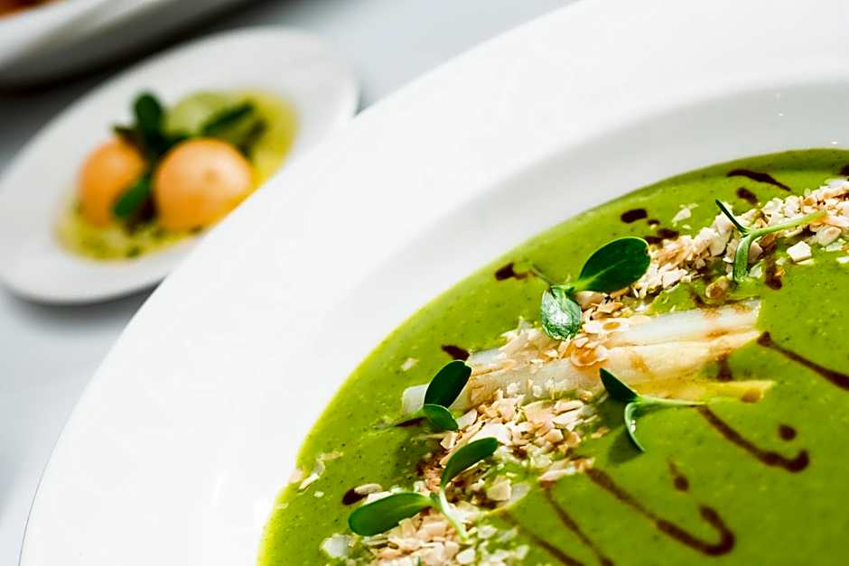 Avalon Hotel & Conferences