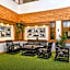 Yashshree Sanderling Mall Road