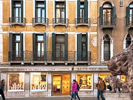 Relais Piazza San Marco