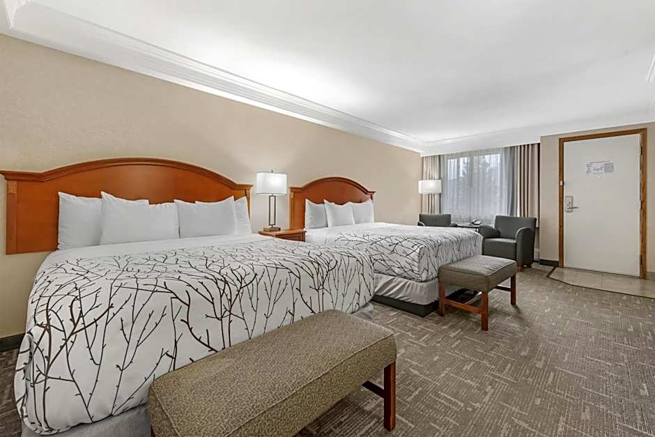 Best Western Plus Silver Saddle Inn