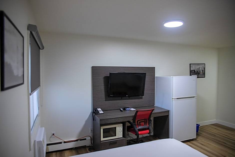 Ramada by Wyndham Dawson Creek