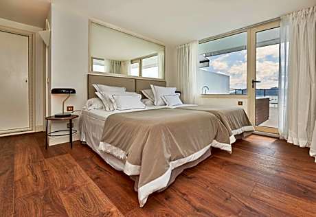 Penthouse with hot tub