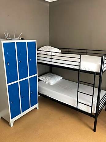 Bed in 8-Bed Mixed Dormitory Room