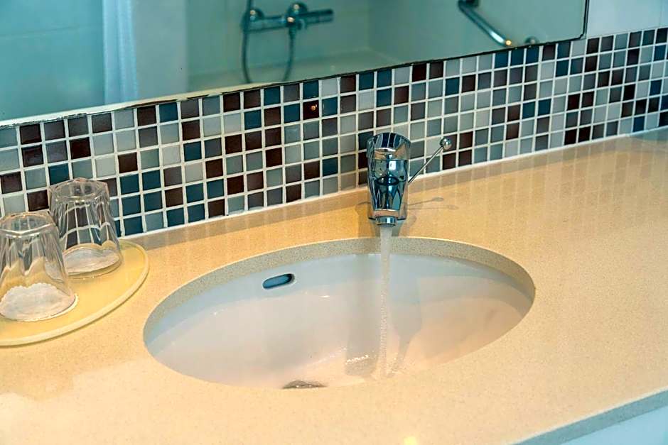 Holiday Inn London Brentford Lock By IHG