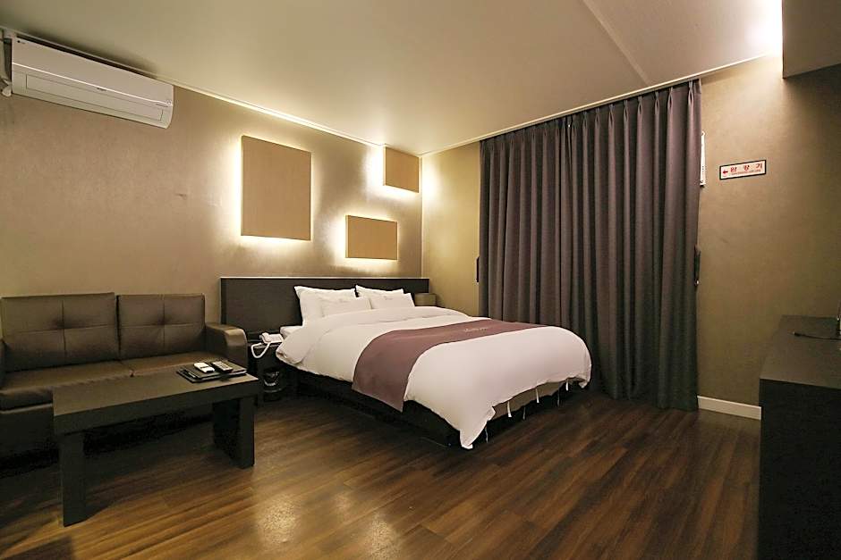 Seosan (Daesan) Modern Hotel