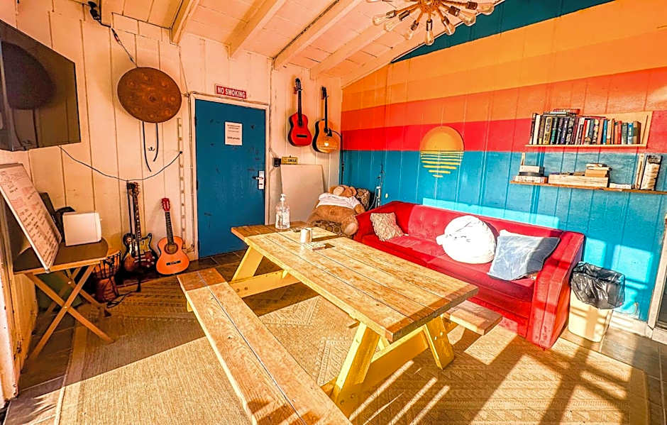 ITH Beach Bungalow Surf Hostel San Diego Adults Only