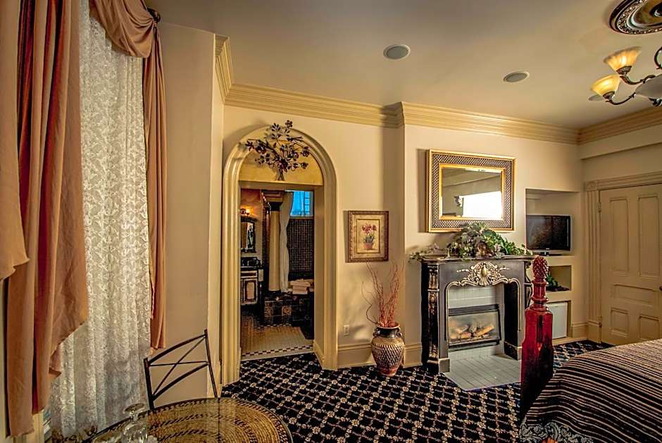 The Anniversary Inn - South Temple