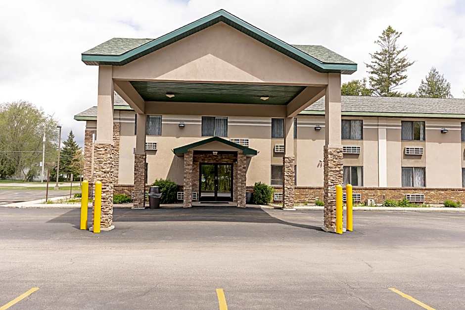 Quality Inn & Suites Marinette
