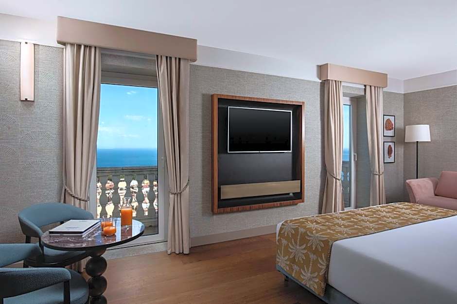 NH Collection Taormina