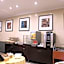 Club Hotel
